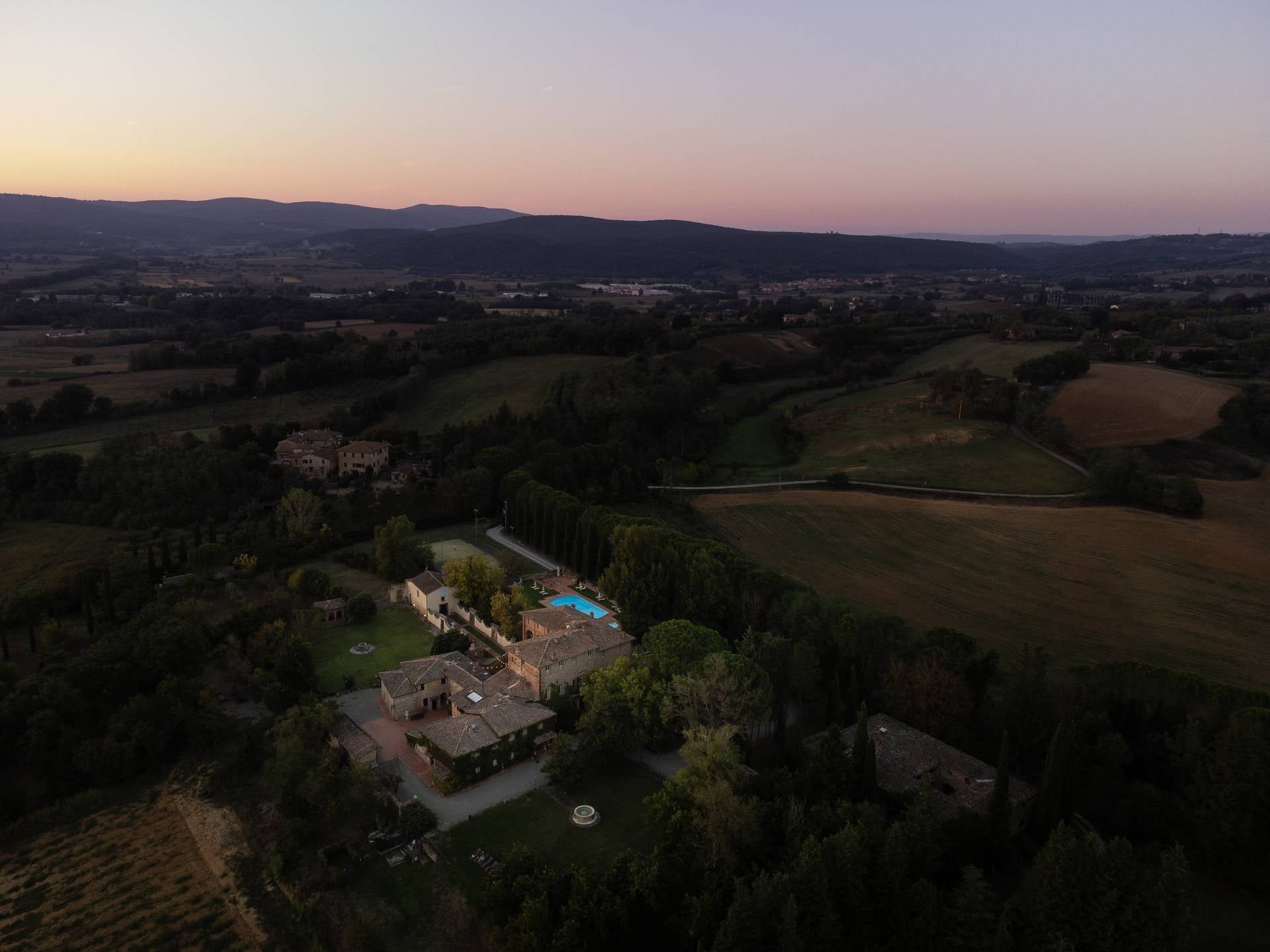 Esterni San Lorenzo Linari Siena 04